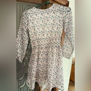 Zara-Floral Crinkle Textured Girls Smocked Dress
Norwegian